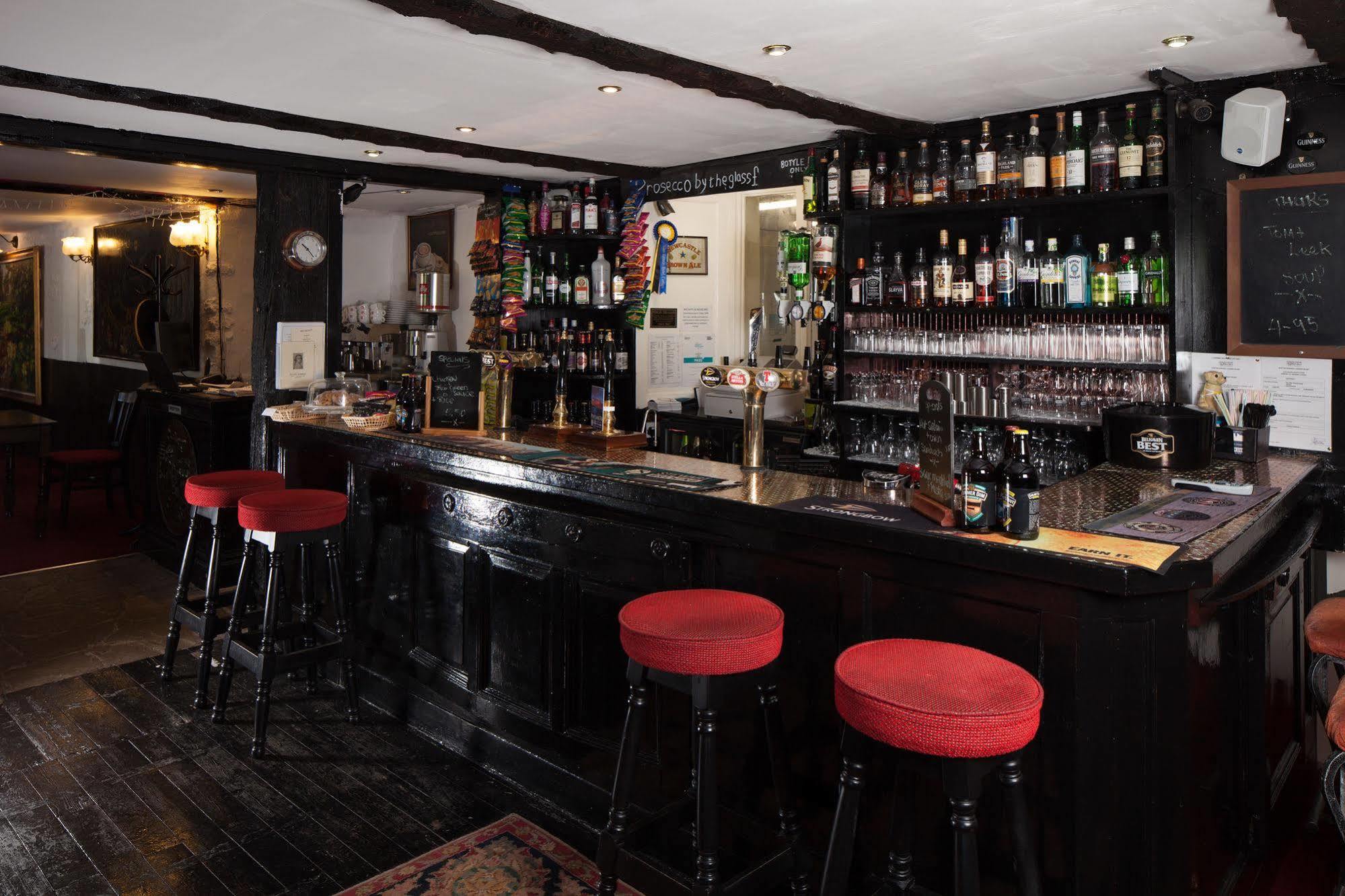 The Allan Ramsay Hotel Carlops エクステリア 写真