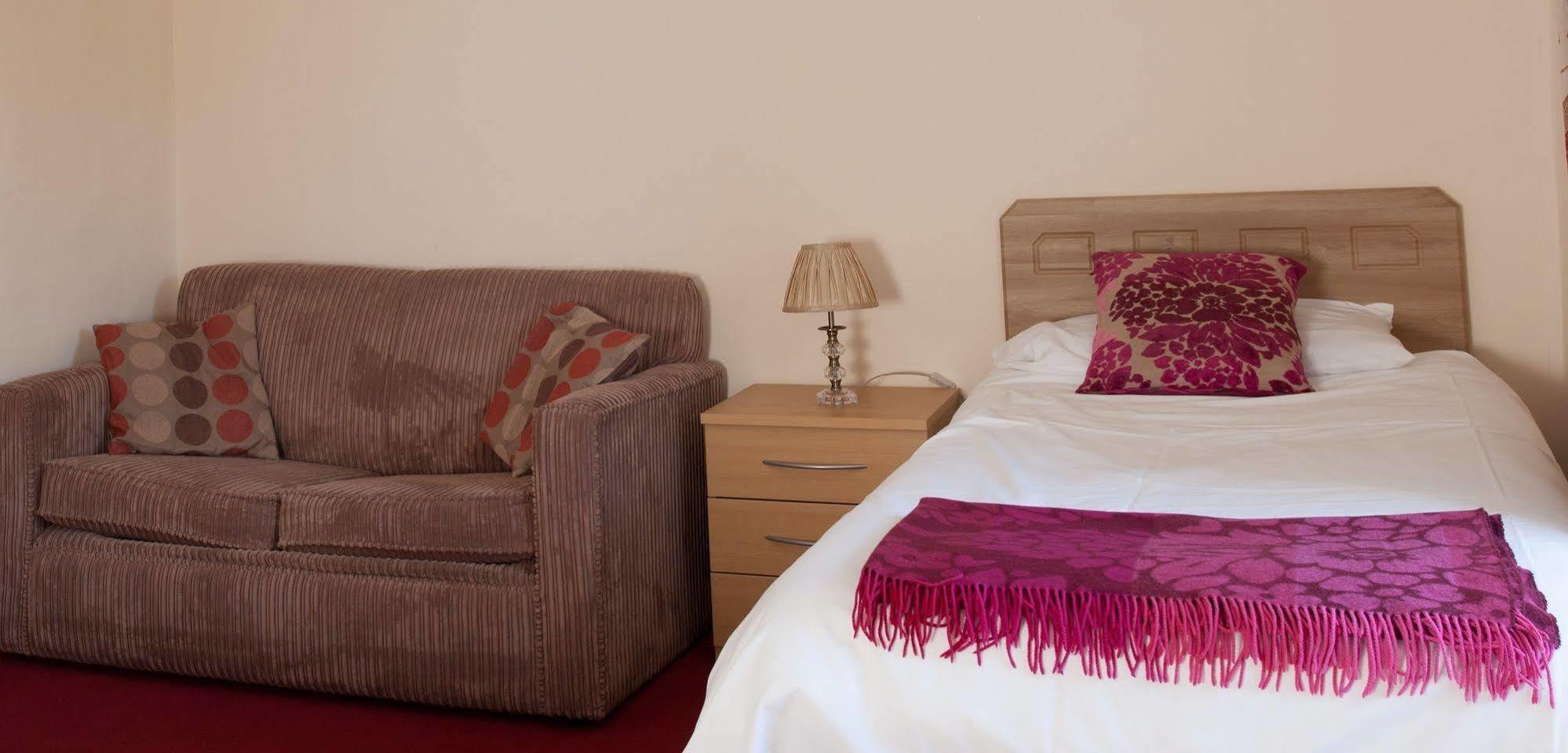 The Allan Ramsay Hotel Carlops エクステリア 写真